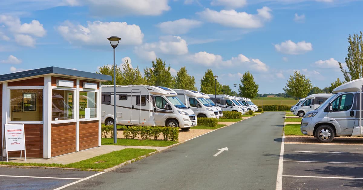 Combien de temps Peut-on rester sur une aire de Camping-car Park ?